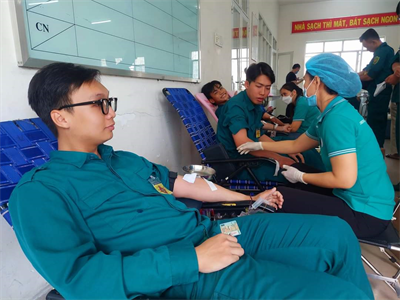 LLVT quận 10 hiến máu tình nguyện