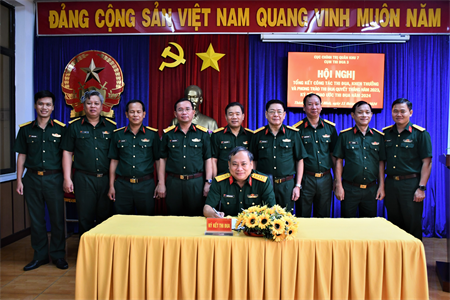 Cụm thi đua 3, Cục Chính trị Quân khu ký kết giao ước thi đua năm 2024