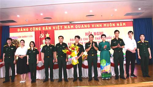 Đội ngũ thầy thuốc trẻ đóng góp quan trọng vào sự phát triển của Bệnh viện Quân y 175