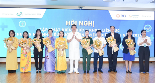 Chia sẻ kinh nghiệm trong công tác quản lý và chăm sóc người bệnh tại Bệnh viện Quân y 175