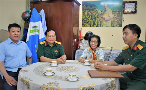 Bộ Tư lệnh Quân khu 7 thăm các gia đình nguyên Tư lệnh, Phó Tư lệnh Quân khu