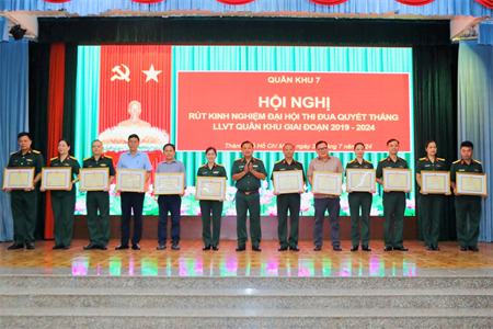Hội nghị rút kinh nghiệm Đại hội Thi đua Quyết thắng LLVT Quân khu giai đoạn 2019 - 2024