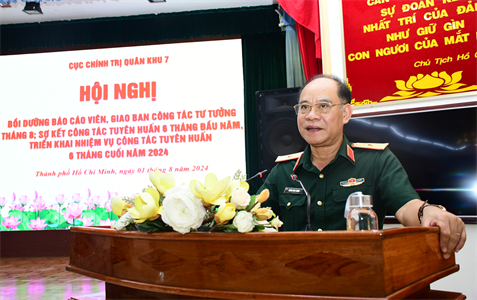 Cục Chính trị Quân khu bồi dưỡng báo cáo viên và sơ kết công tác tuyên huấn 6 tháng đầu năm 2024