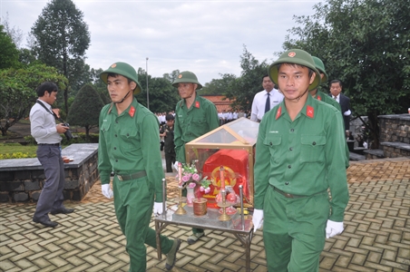 Các đội chuyên trách Quân khu 7 hoàn thành nhiệm vụ giai đoạn 16 về nước an toàn