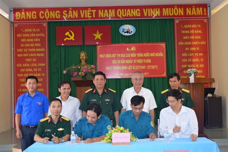 Ban CHQS huyện Hóc Môn (BTL thành phố Hồ Chí Minh): Phát động đợt thi đua cao điểm “Uống nước nhớ nguồn, đền ơn đáp nghĩa” kỷ niệm 70 năm Ngày Thương binh, liệt sĩ (27/7/1947 – 27/7/2017)