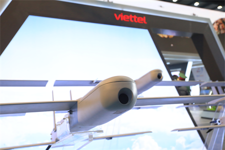 Nhiều mẫu máy bay không người lái do Việt Nam sản xuất được giới thiệu