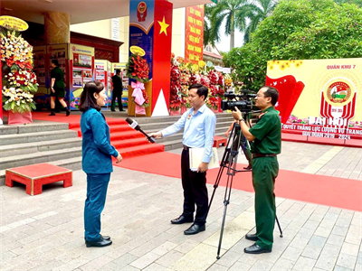 Niềm tin vào cán bộ trẻ