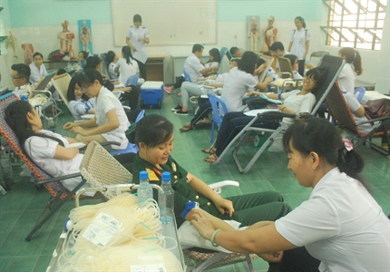 Trường Trung cấp Quân y 2 tổ chức hiến máu nhân đạo
