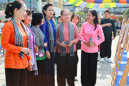 Khai mạc Lễ hội áo bà ba 2025 với chủ đề “Sắc màu quê hương Gò Vấp”