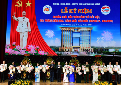 Kỷ niệm 50 năm Ngày giải phóng tỉnh Thủ Dầu Một, giải phóng miền Nam, thống nhất đất nước