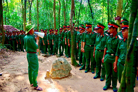 Sư đoàn 9, Quân đoàn 34: Hoàn thành tốt nhiệm vụ diễu binh, diễu hành và đa dạng các hoạt động giáo dục truyền thống