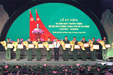 Bộ đội Biên phòng TPHCM kỷ niệm 50 năm Ngày truyền thống