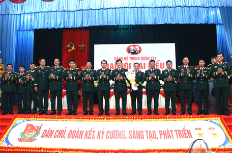 Đảng bộ Trung đoàn 271: Xây dựng đội ngũ cán bộ, đảng viên đủ đức, đủ tài lãnh đạo hoàn thành thắng lợi mọi nhiệm vụ