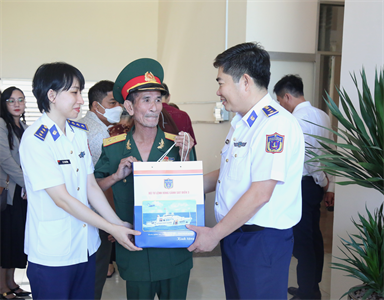 Bộ Tư lệnh Vùng Cảnh sát biển 3 tổ chức nhiều hoạt động “Đền ơn đáp nghĩa”
