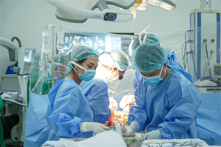 Bệnh viện Quân y 175 thực hiện thành công liên tiếp hai ca ghép gan cấp cứu đặc biệt