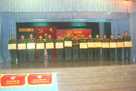 Quân khu 7 tổng kết rút kinh nghiệm tham dự Hội thao TDTT toàn quân năm 2017