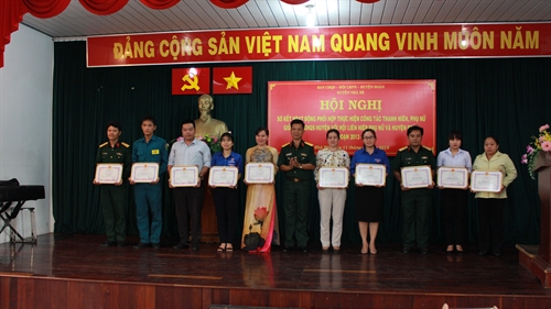 LLVT huyện Nhà Bè, Thành phố Hồ Chí Minh: Sơ kết hoạt động phối hợp với các đoàn thể