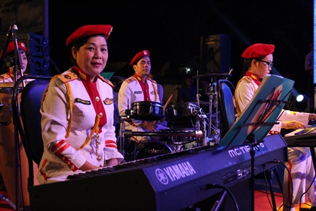 Nghệ sĩ ưu tú Thiên Lan: Bén duyên với những ca khúc về miền Đông