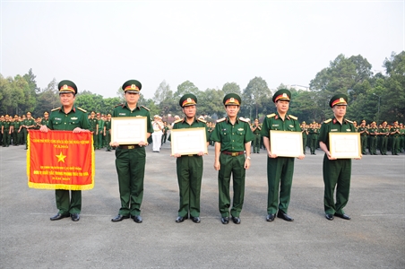 Khối cơ quan Quân khu ra quân huấn luyện năm 2018.