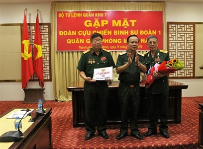 Bộ tư lệnh Quân khu 7 tiếp Đoàn Cựu chiến binh Sư đoàn 1 Quân giải phóng miền Nam